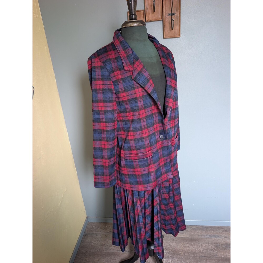 70s Plaid Polyester Skirt Suit; Vintage Pleated Skirt & Blazer